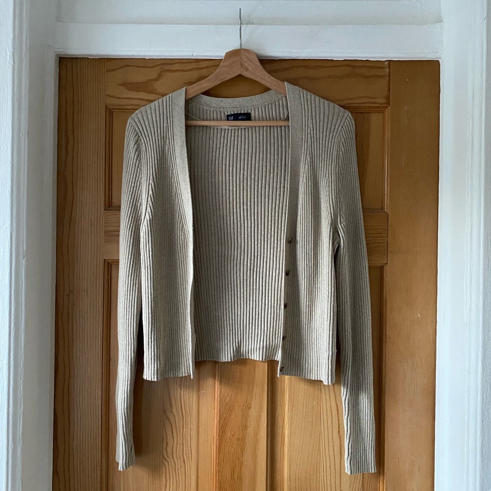 GAP Beige Ribbed Knit Cardigan - Picture 2 of 5